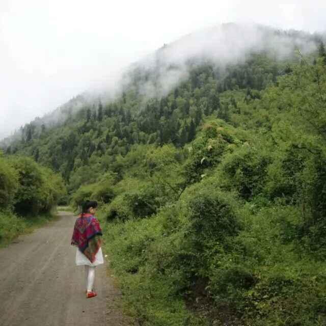 廖泥鳅老板娘秦燕