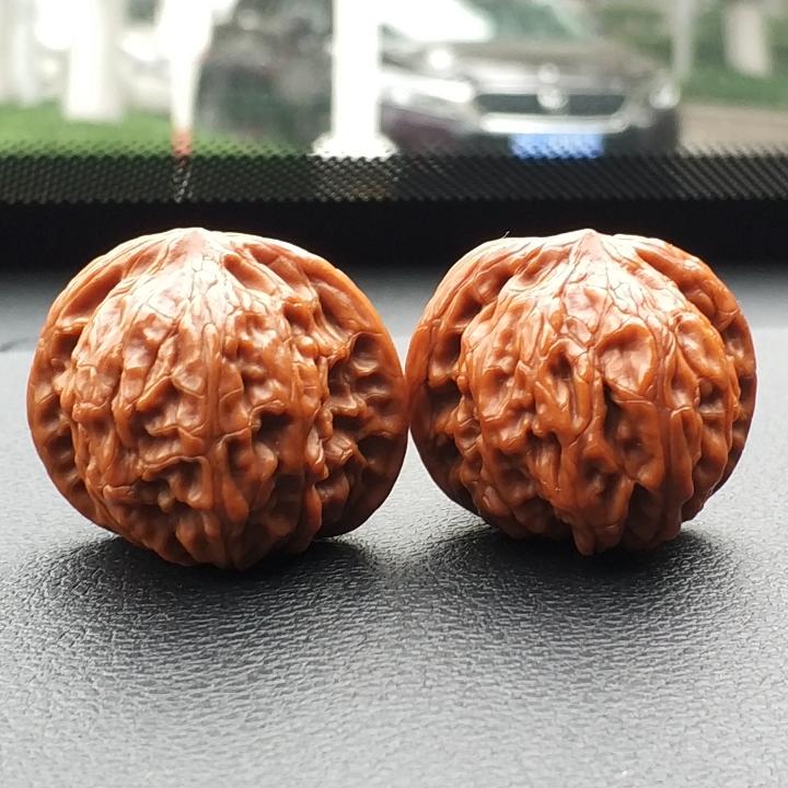 轻装简行_老钊