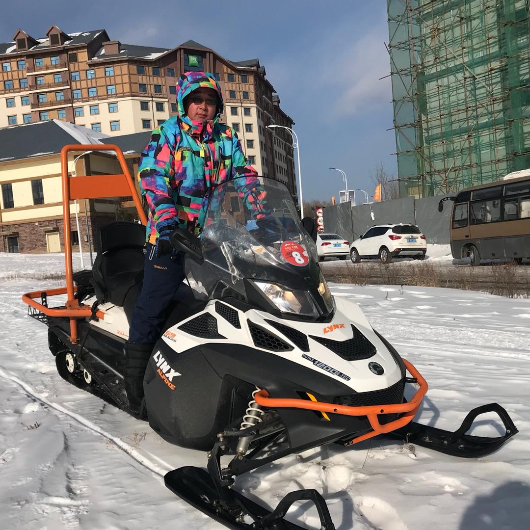 长白山雪地摩托穿越