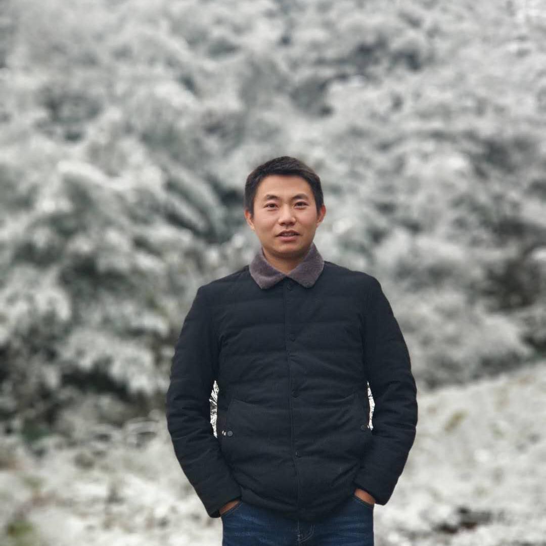 众泰学校教历史的杨老师