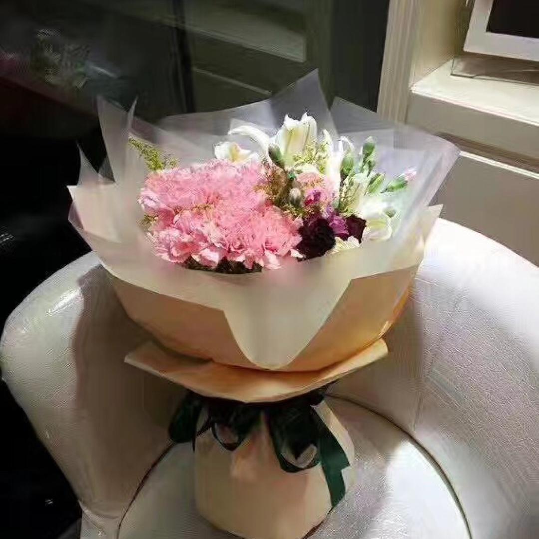 鲜花与绿植