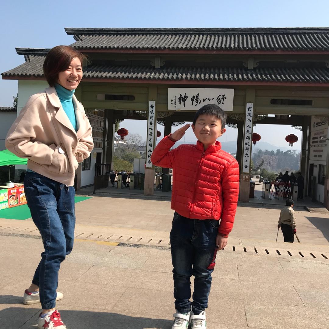 陈网成 上海博扬汽车玻璃修复、更换 。