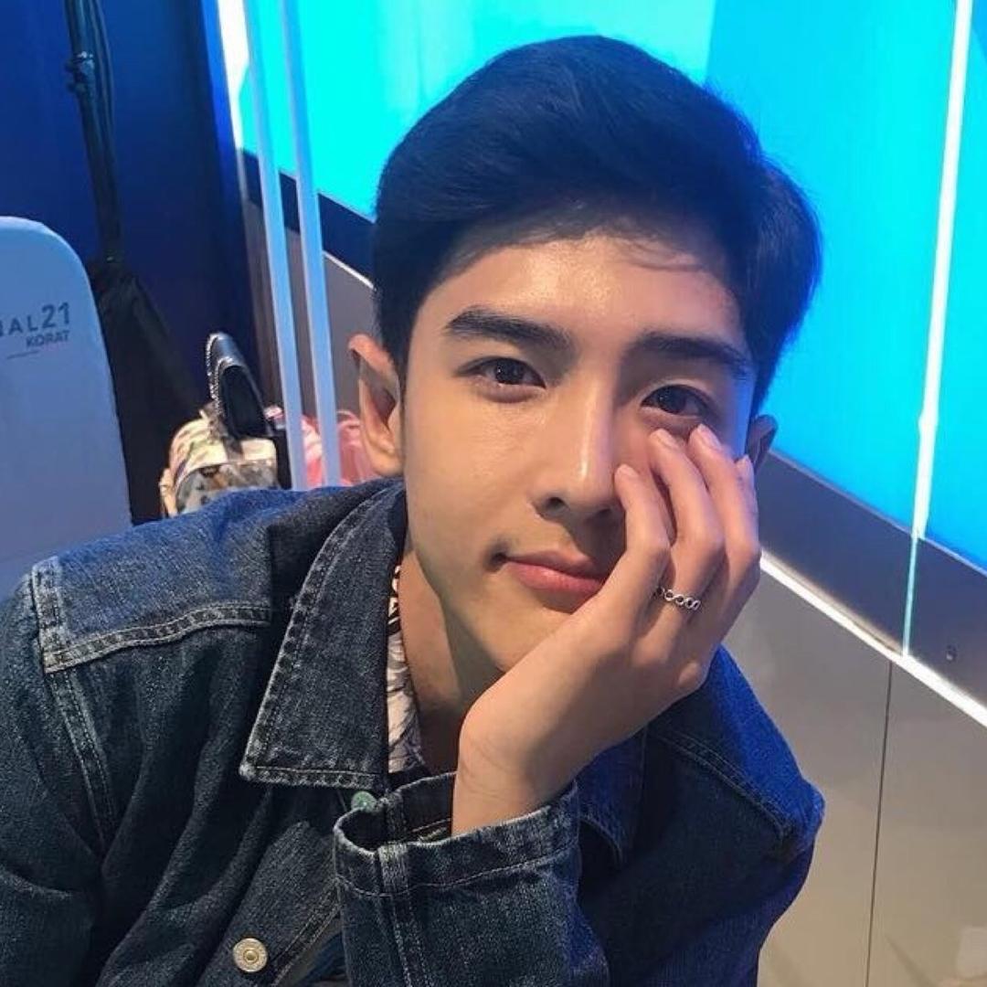 帅，是爷的资本