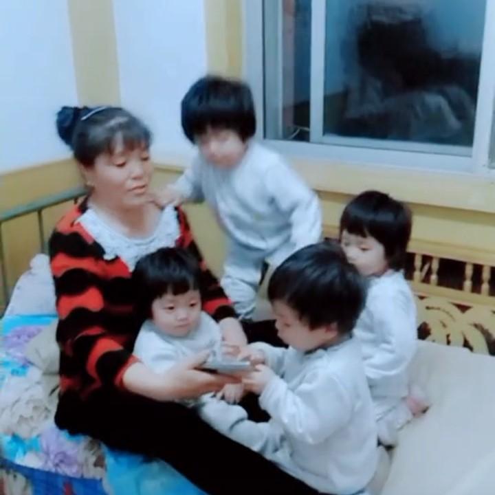 四胞胎奶奶