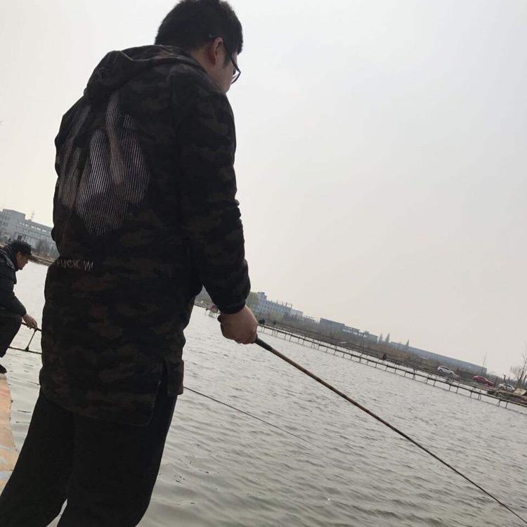 月下孤影逝繁华