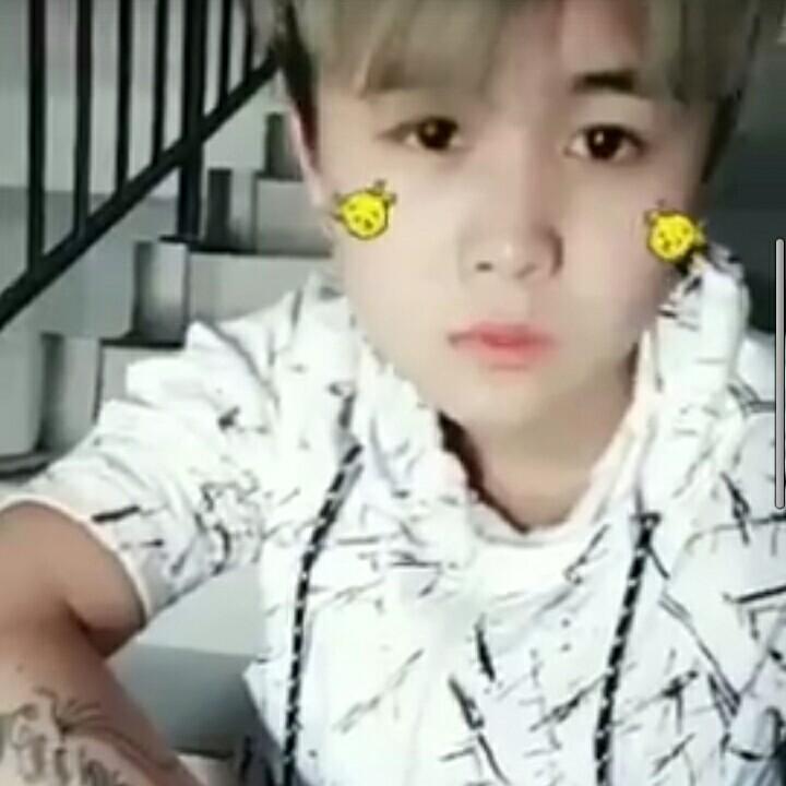 u无聊的我！受伤还是我？