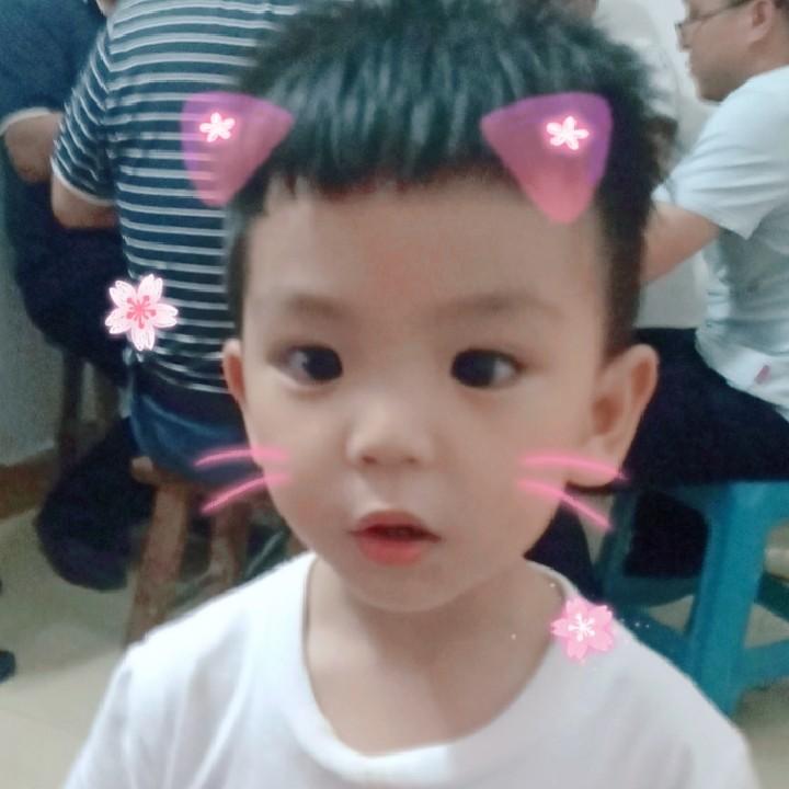 阳光明媚