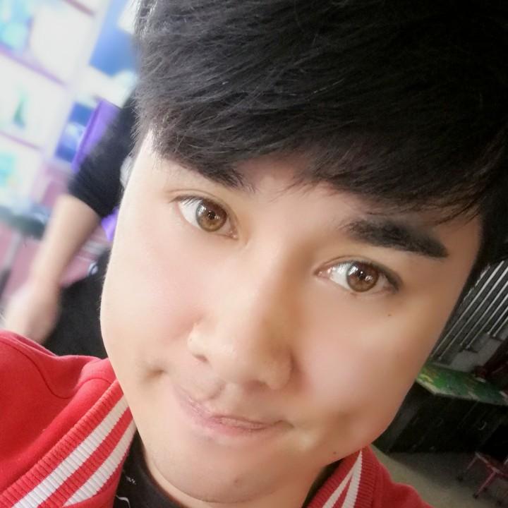 流行雨美妆美发