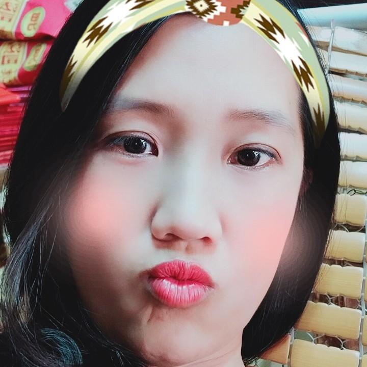笑笑 (-^〇^-)