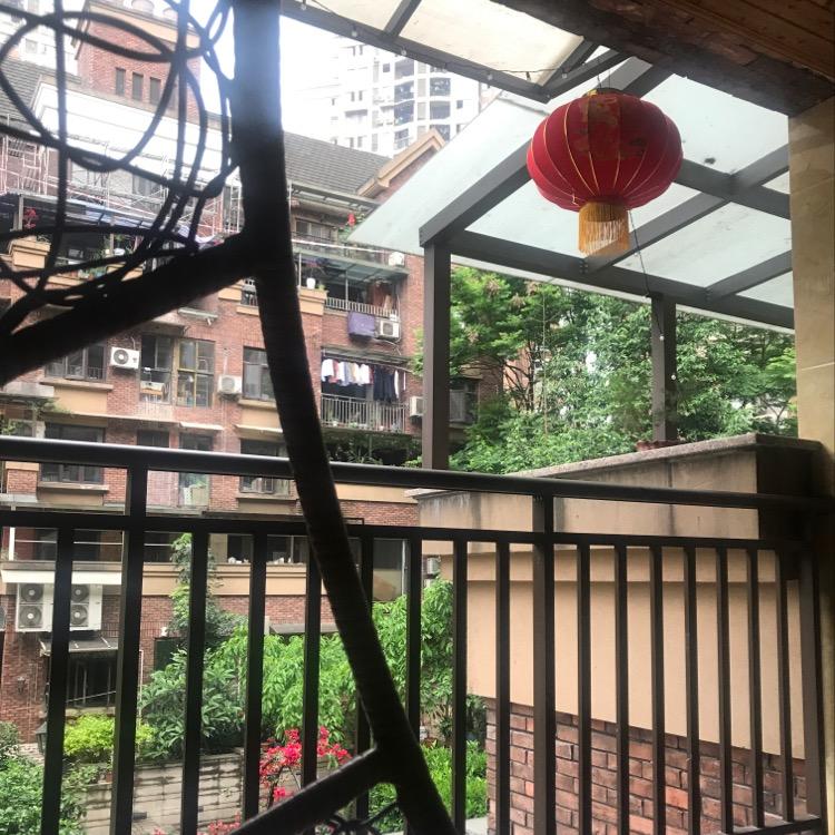 娜小只