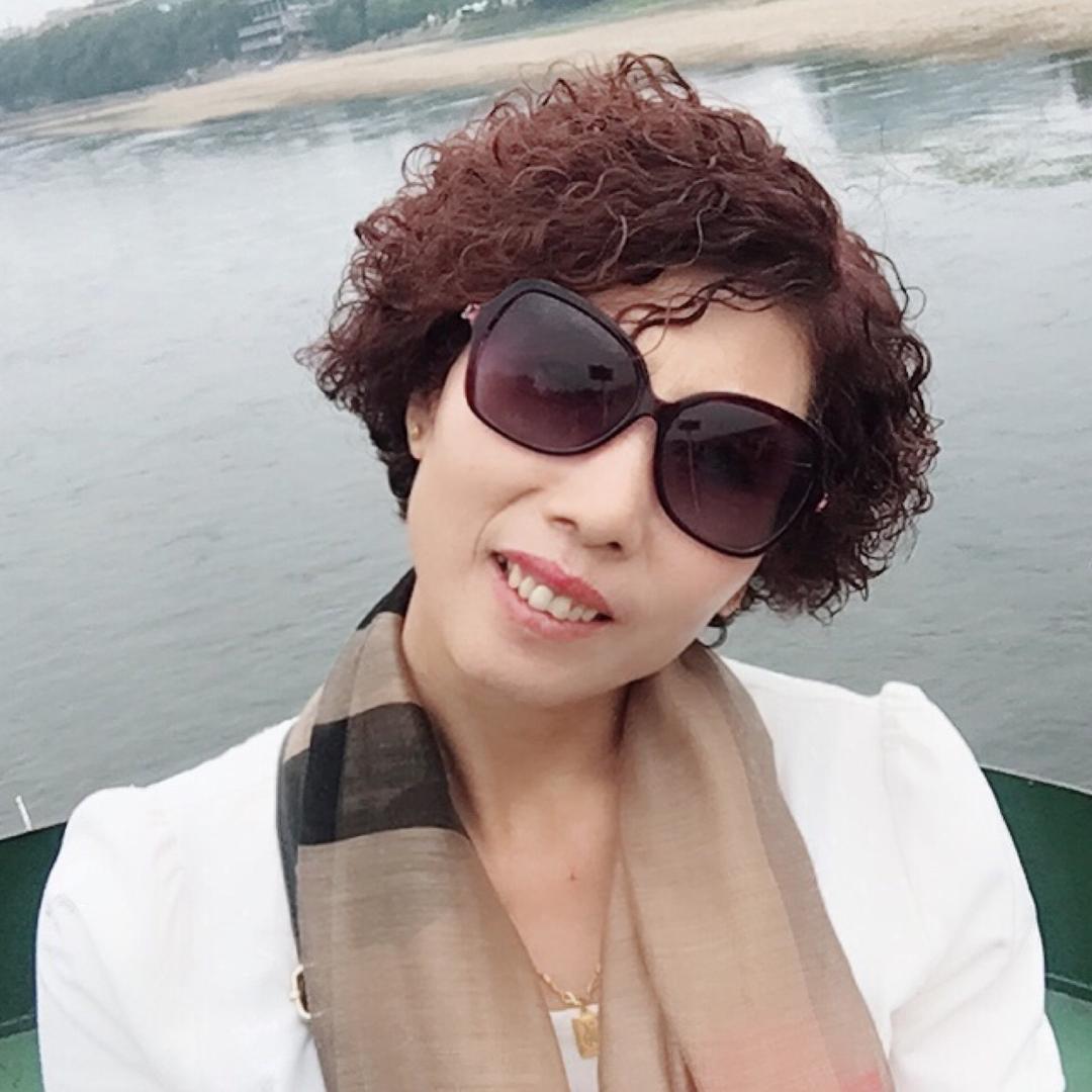 小妮姐姐