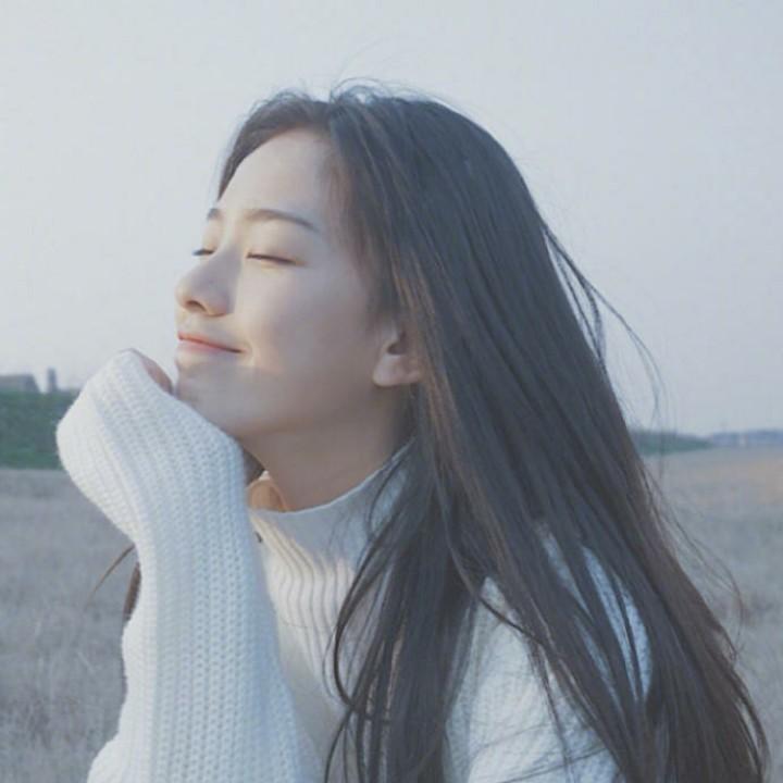 月亮不会眨眼😉