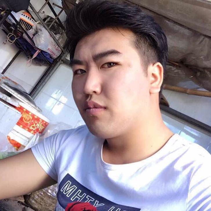 我有辣条和烈酒