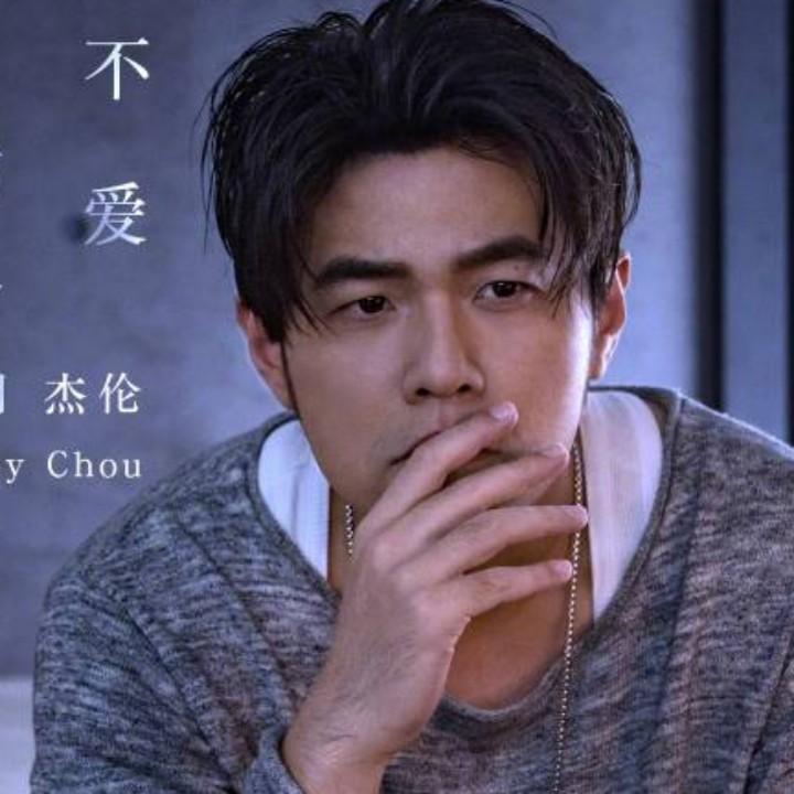 不会骑扫把的胖女巫