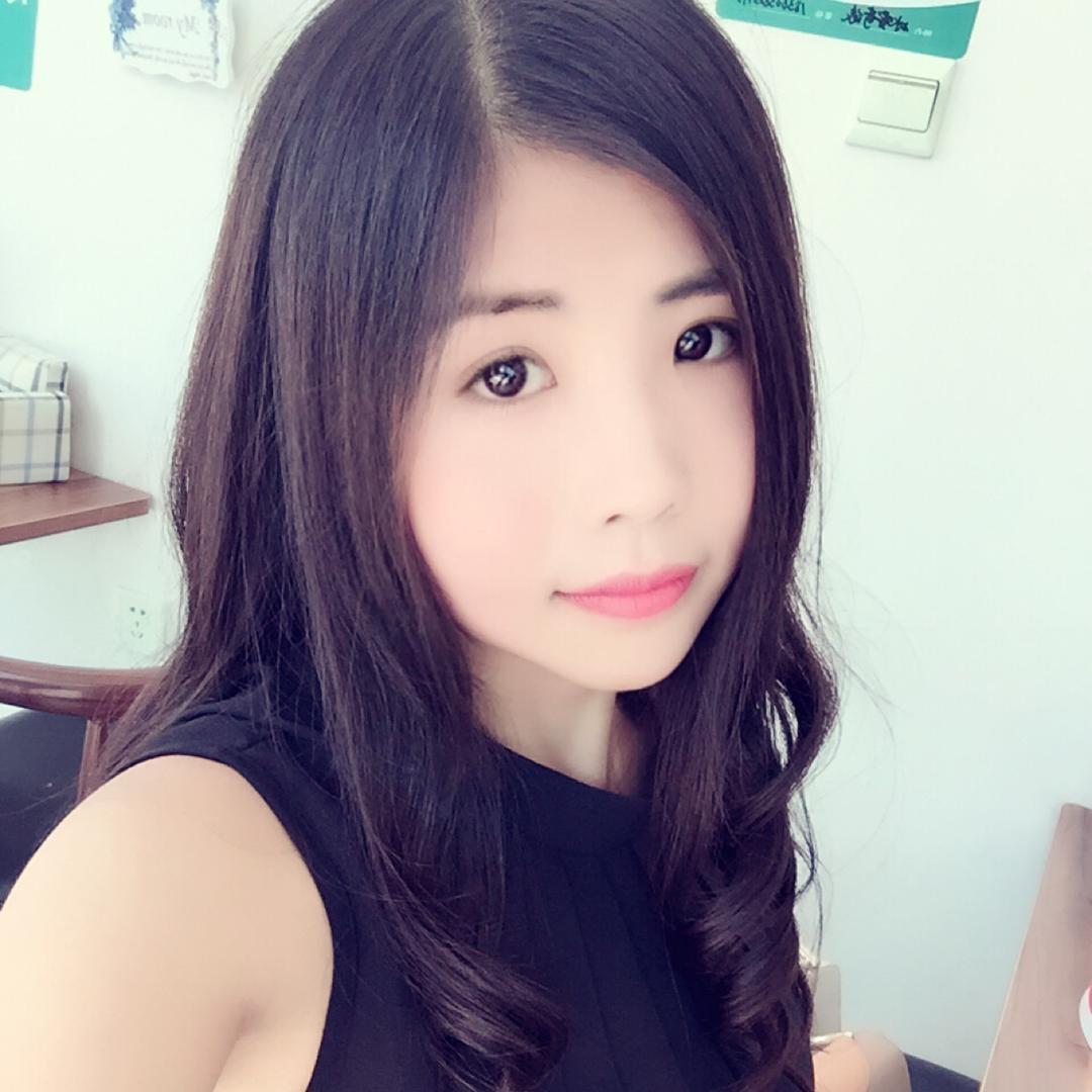 爱打球🎱的大萍子～