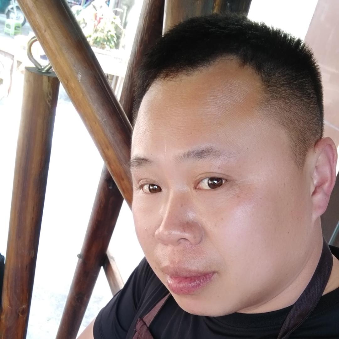 平淡日子  伟芳鱼馆