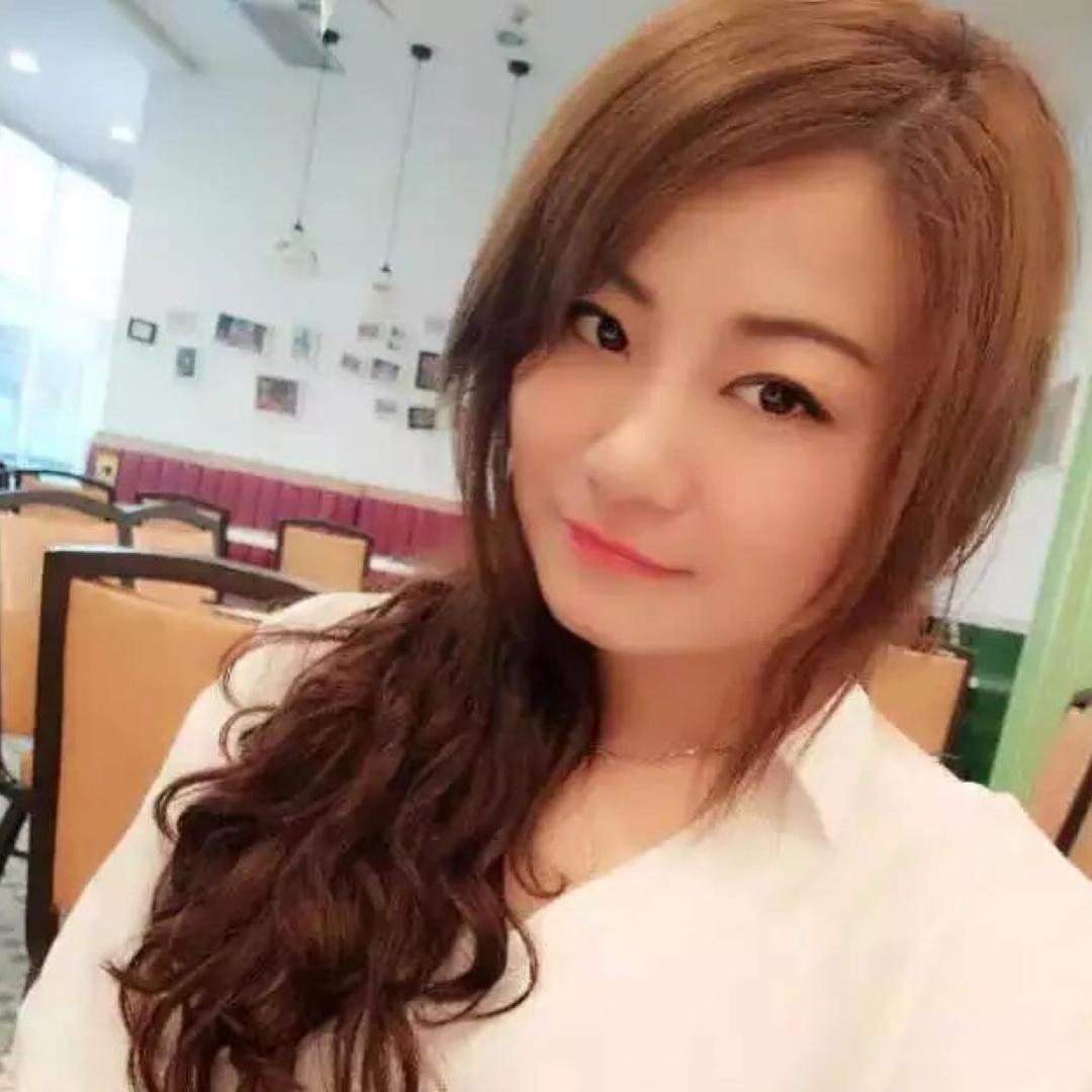 王小君
