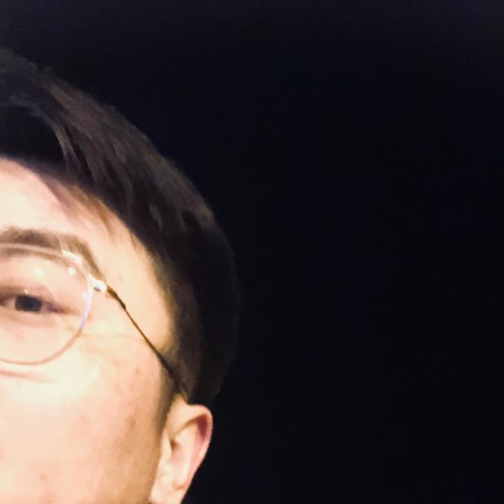 董。