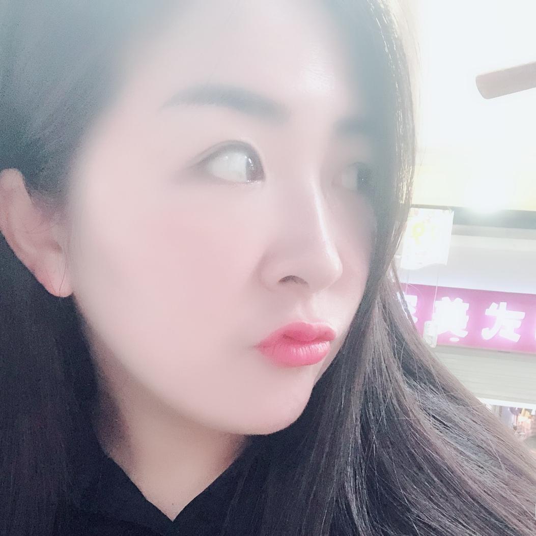 嘟嘟美甲美睫店