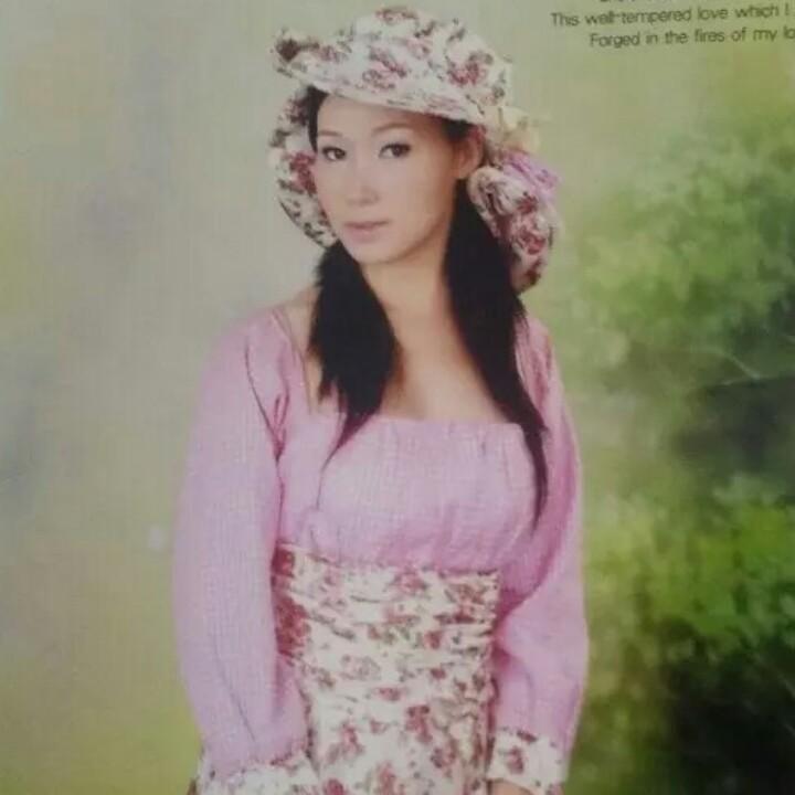 蓝色妖姬。