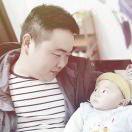 放音乐的灯光狮