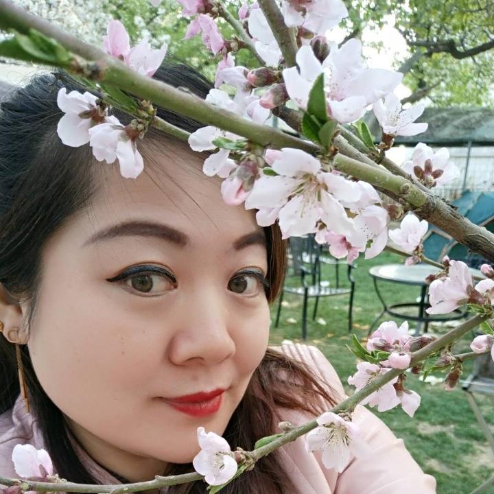 牵着蜗牛的妈妈