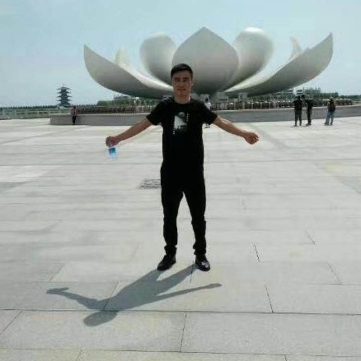 四    月