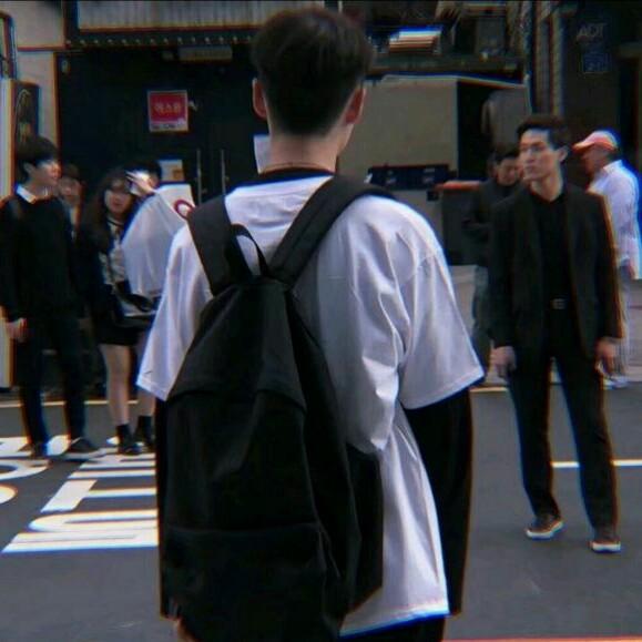 凯凯.