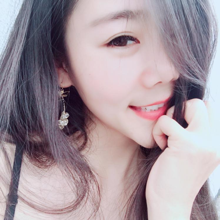 爱夏小姐
