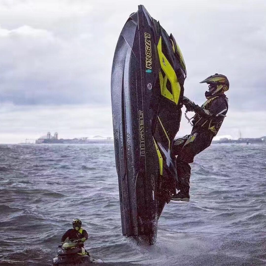 （丁良杰）艇亮体育