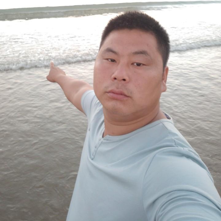 小袁买卖花生秧草料