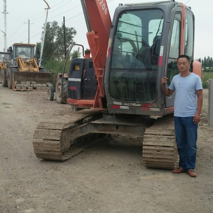 小余大小挖掘机铲车出租