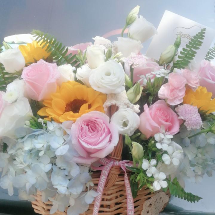 恩施市花言草语花卉行
