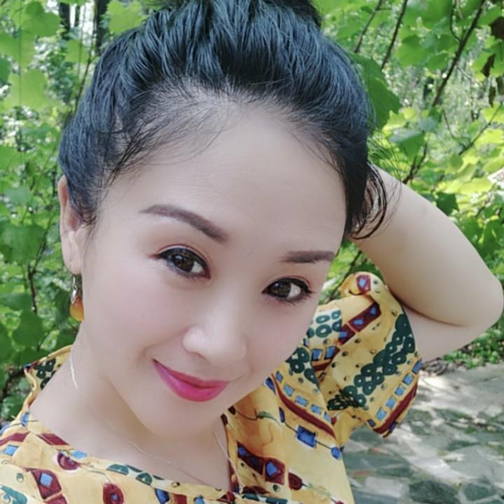 办公室小姐姐遥晨