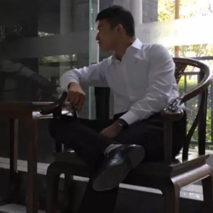 爱钓鱼的段公子拗