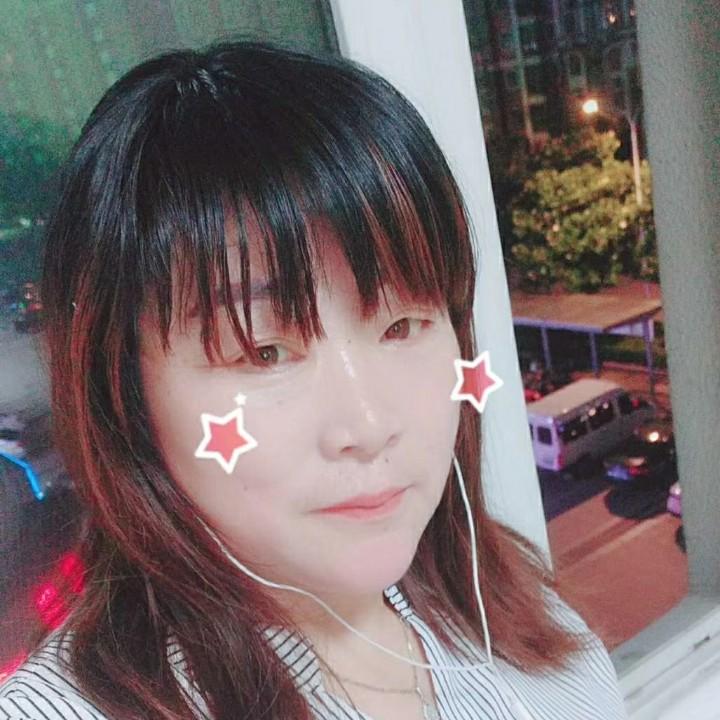 👩‍❤‍👨：唱歌没谱我自嗨！💅