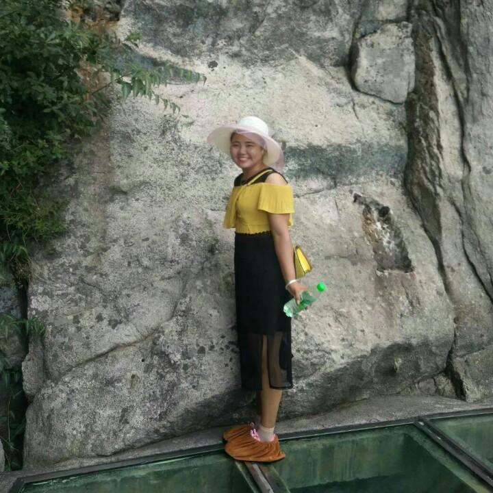 明媚的阳光