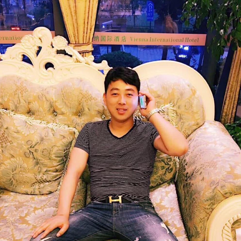 张抗（李庄明星驾校）