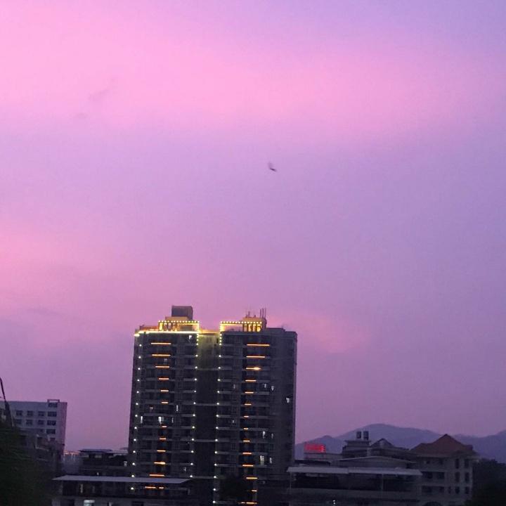 Sky l b.