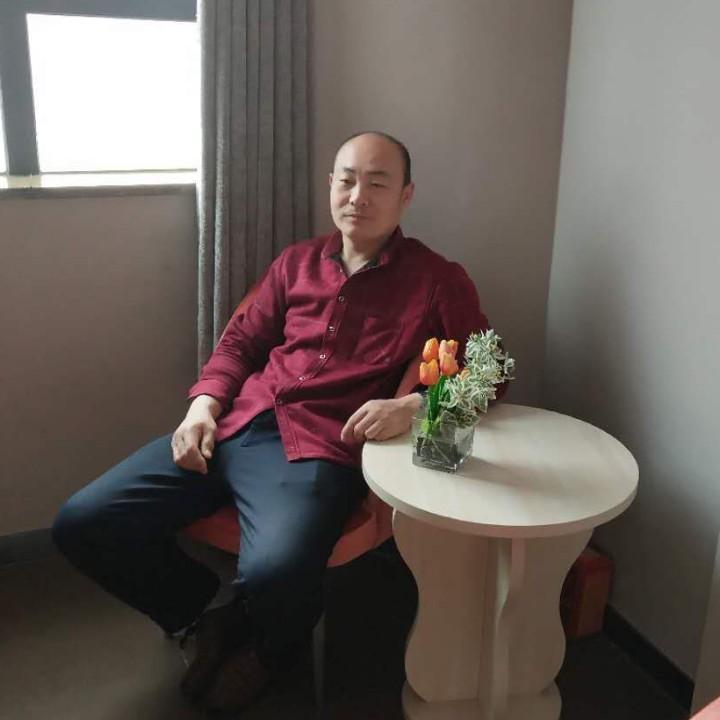 孔哥做维修