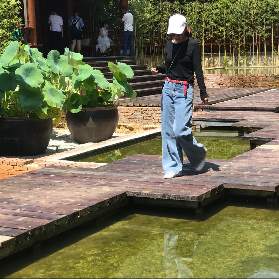 福安驿动角角服装店