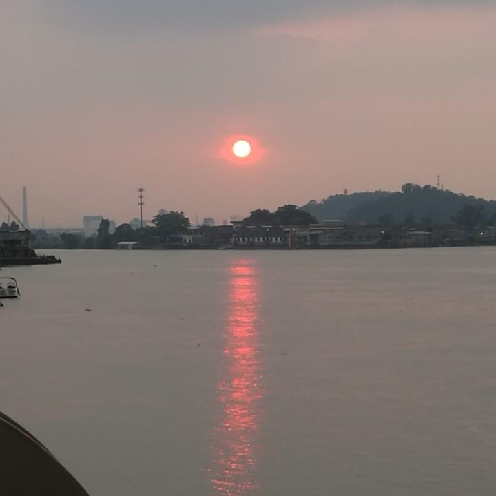 柳暗花明