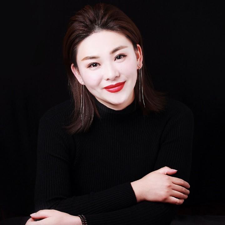 严雪化妆造型昀昀老师
