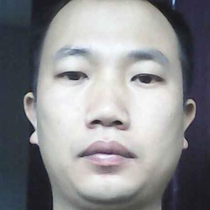 阿龙