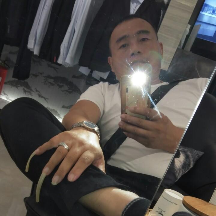 二手牛车批发传媒