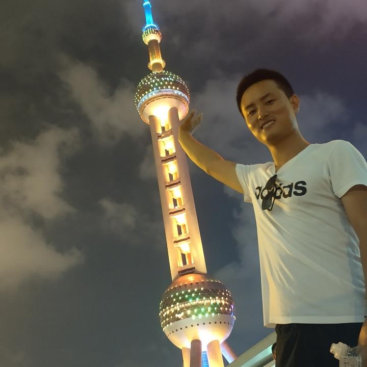 小小的plus少爷