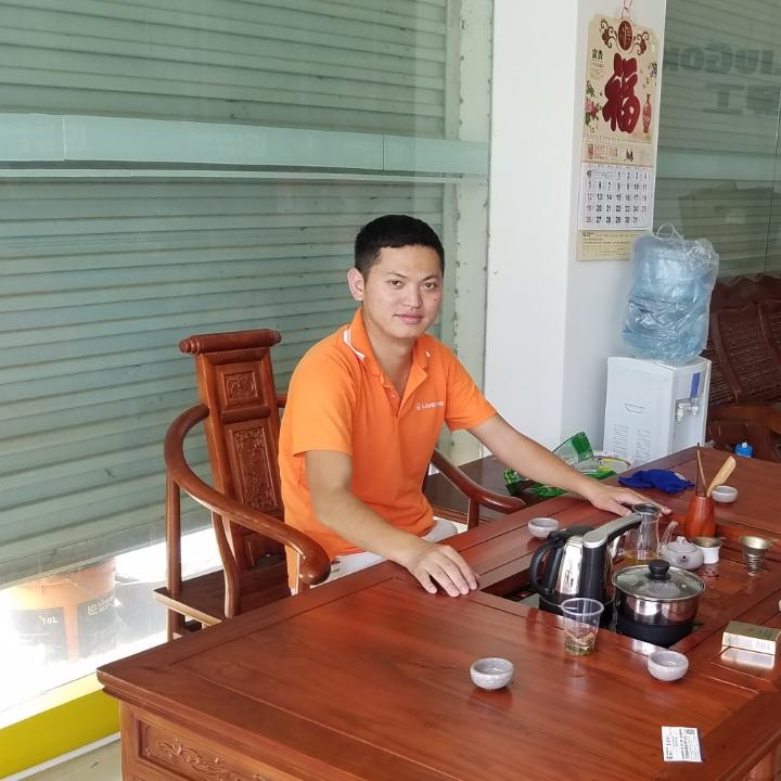 广西柳工挖掘机桂南区域总监李宗鸿