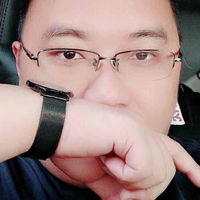 贺显静
