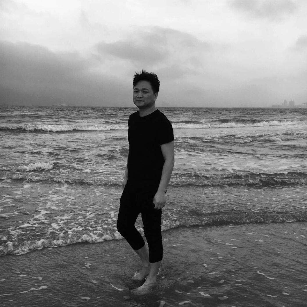 一路小跑哼着歌