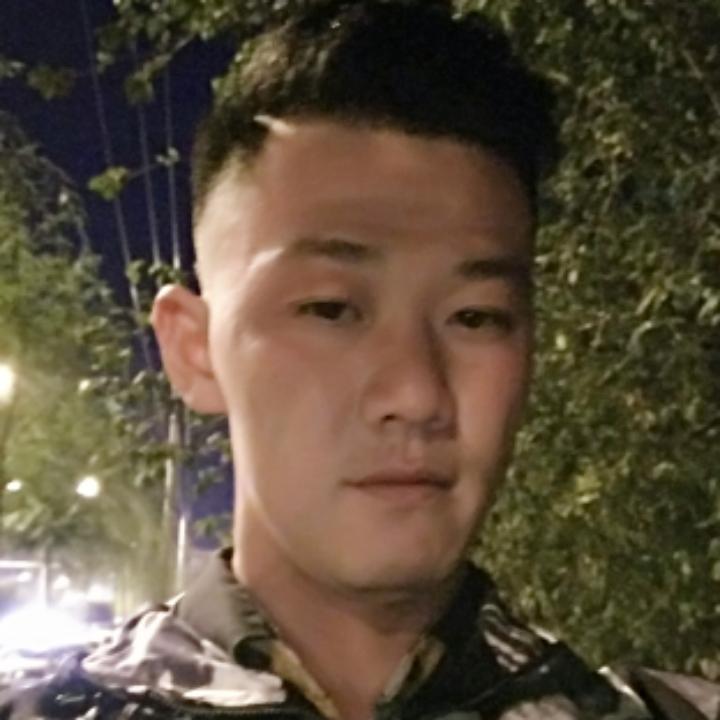 英雄怡